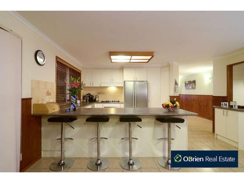 33 Lasiandra Circuit, Narre Warren VIC 3805