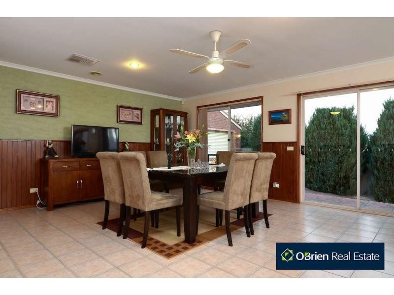 33 Lasiandra Circuit, Narre Warren VIC 3805