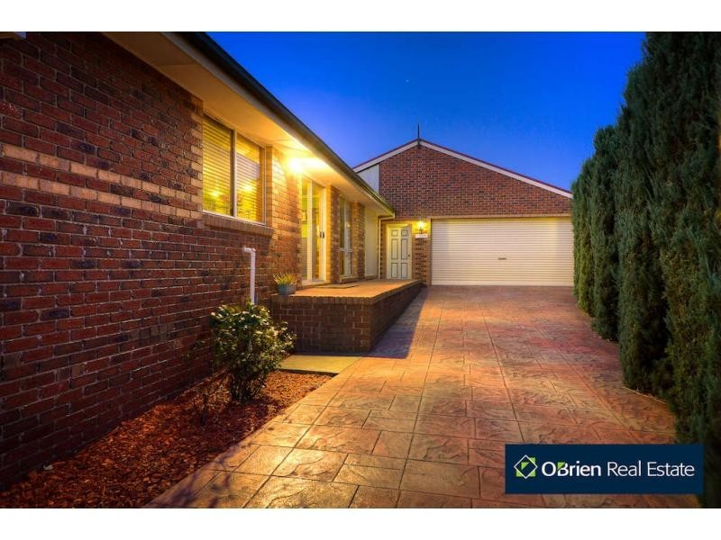 33 Lasiandra Circuit, Narre Warren VIC 3805