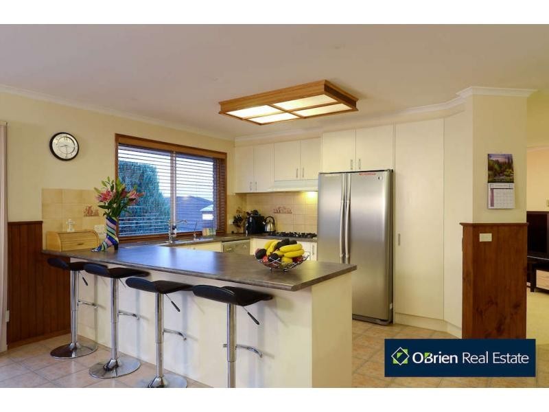 33 Lasiandra Circuit, Narre Warren VIC 3805