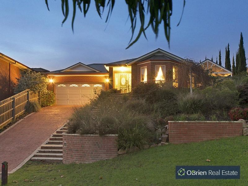 83 Scenic Drive, Beaconsfield VIC 3807