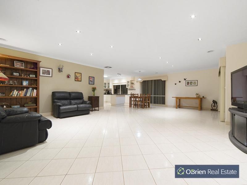 83 Scenic Drive, Beaconsfield VIC 3807