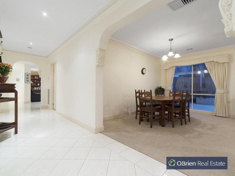 83 Scenic Drive, Beaconsfield VIC 3807