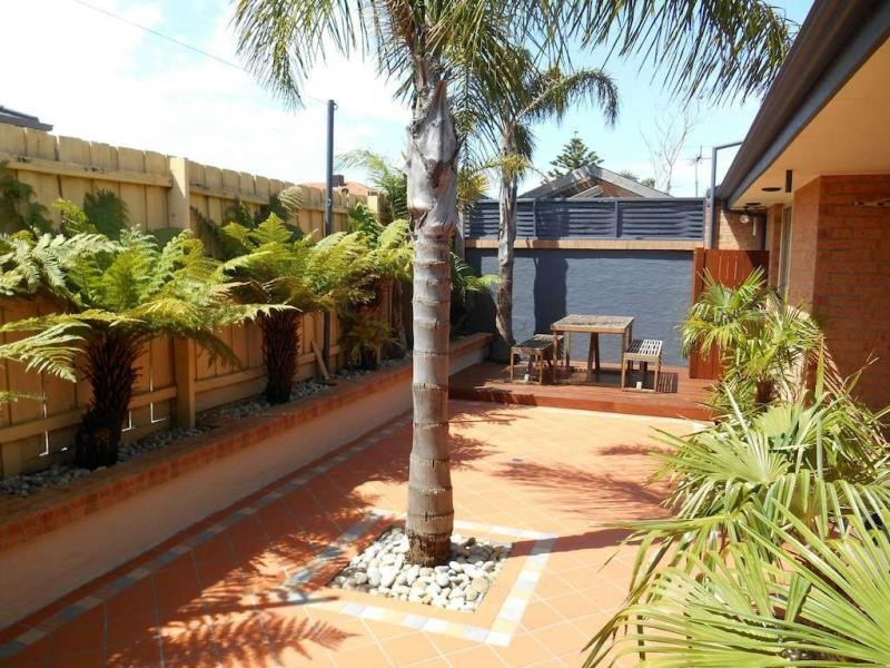 2/17 Church Road, Carrum VIC 3197