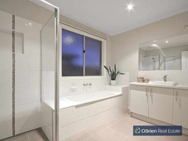 62 Hopetoun Road, Tooradin VIC 3980