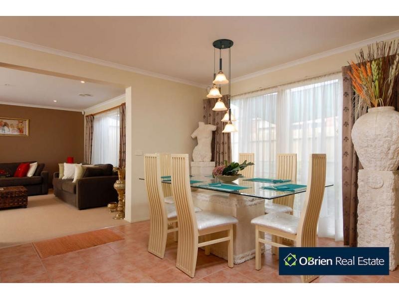 10 Jude Place, Narre Warren South VIC 3805