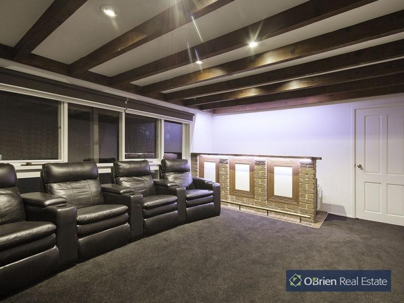 16 Facey Road, Devon Meadows VIC 3977