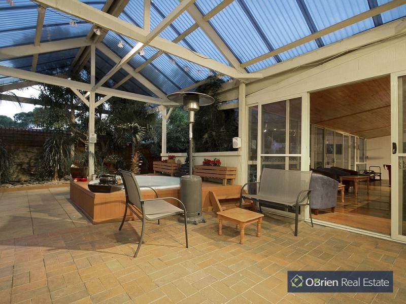 7 Gearon Avenue, Rowville VIC 3178