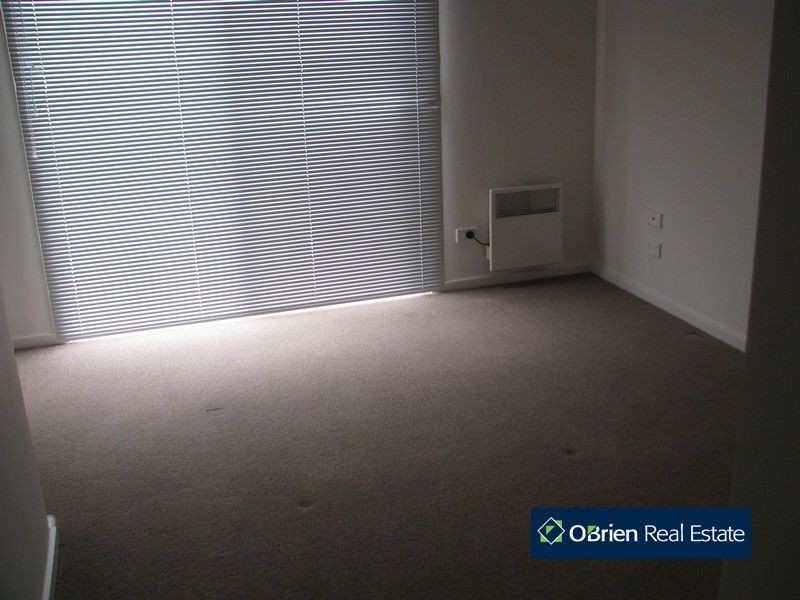 25 Harlesden Circuit, Pakenham VIC 3810