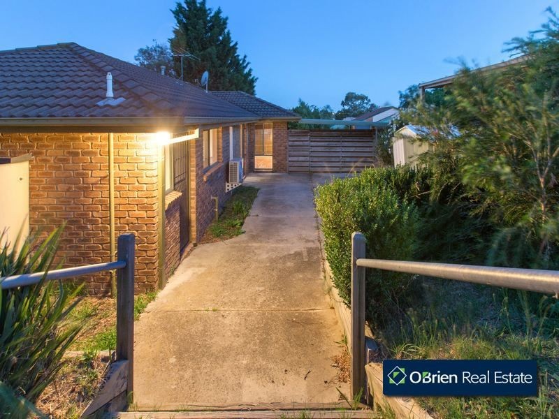 10 Terrapin Drive, Narre Warren South VIC 3805