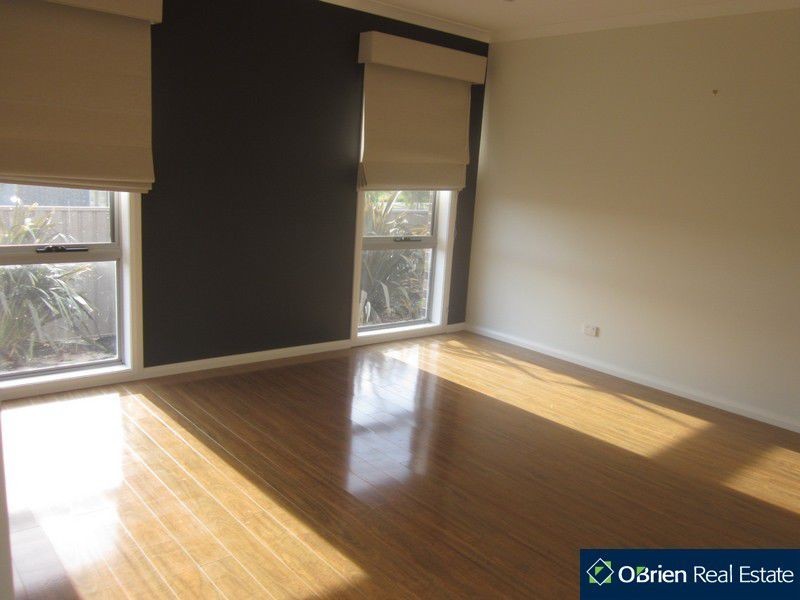 20 Villella Drive, Pakenham VIC 3810