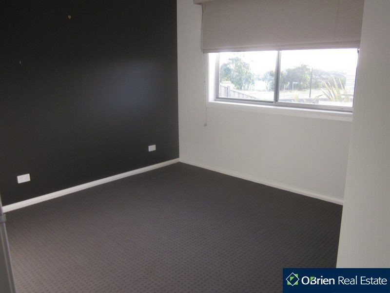 20 Villella Drive, Pakenham VIC 3810