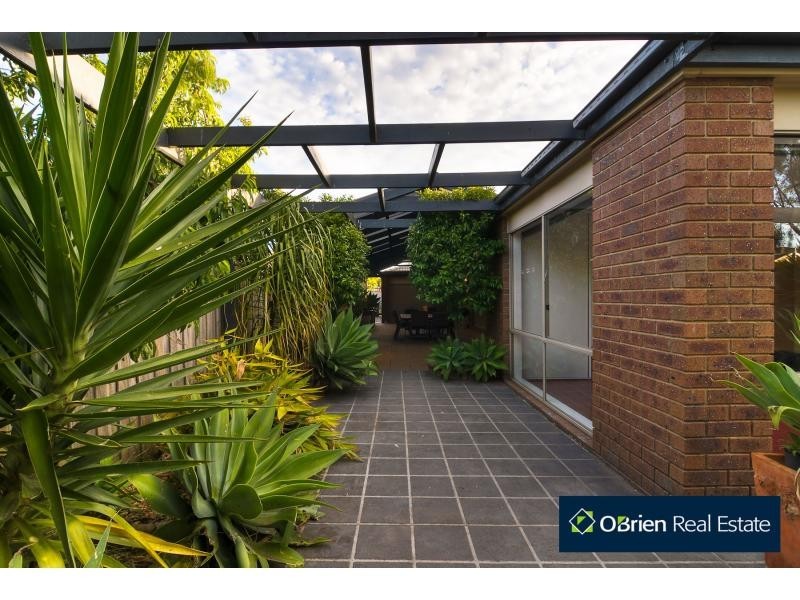 24 Malabar Court, Narre Warren South VIC 3805