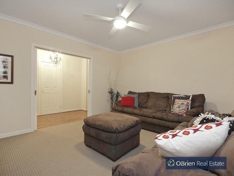 10 Wesson Way, Cranbourne East VIC 3977