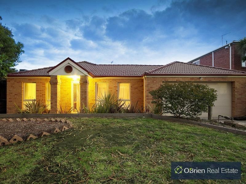 44 Wintersun Road, Berwick VIC 3806