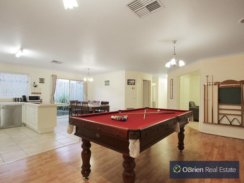 44 Wintersun Road, Berwick VIC 3806