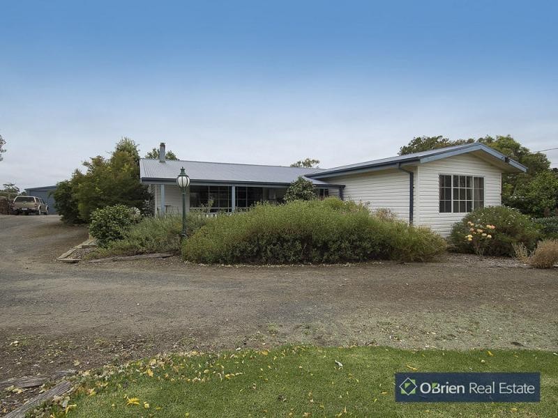 7 Meadow Road, Devon Meadows VIC 3977