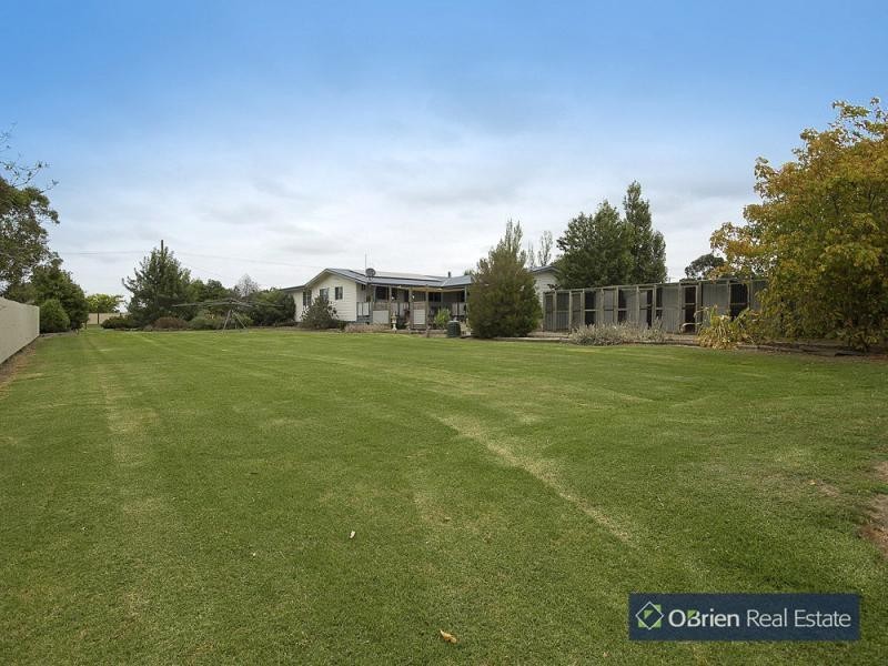 7 Meadow Road, Devon Meadows VIC 3977