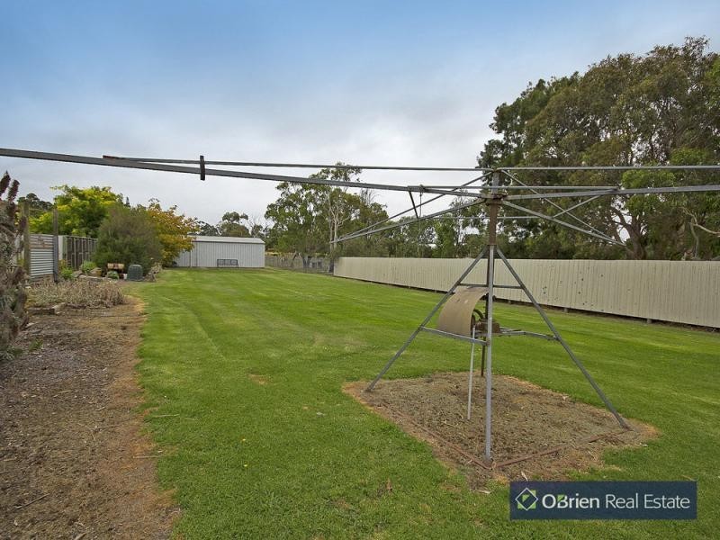 7 Meadow Road, Devon Meadows VIC 3977