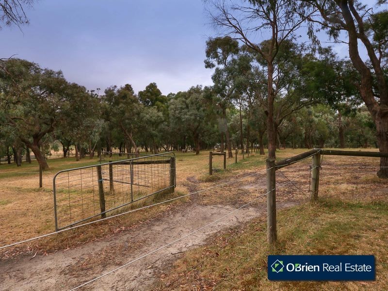 22 Sugarloaf Road, Beaconsfield Upper VIC 3808