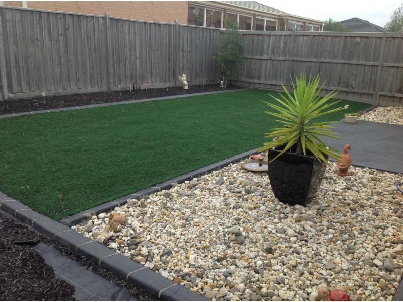 76 SUSSEX Avenue, Cranbourne North VIC 3977