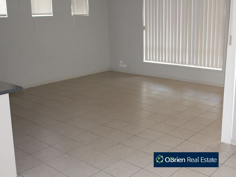 14 Paperbark Drive, Pakenham VIC 3810