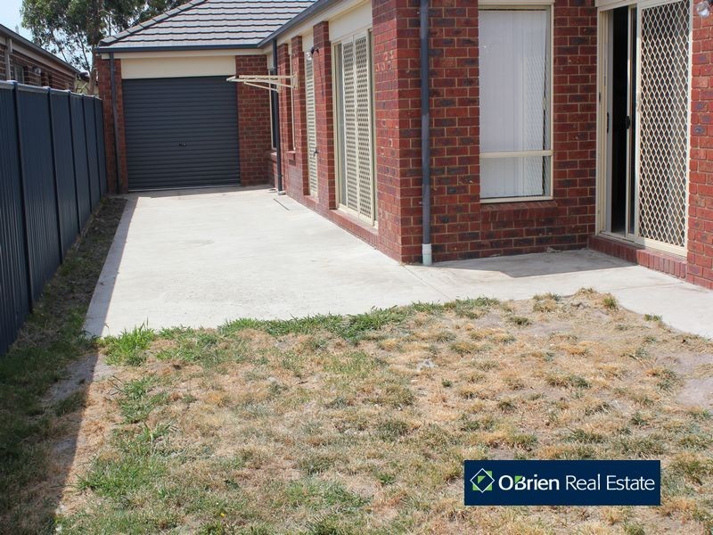 14 Paperbark Drive, Pakenham VIC 3810