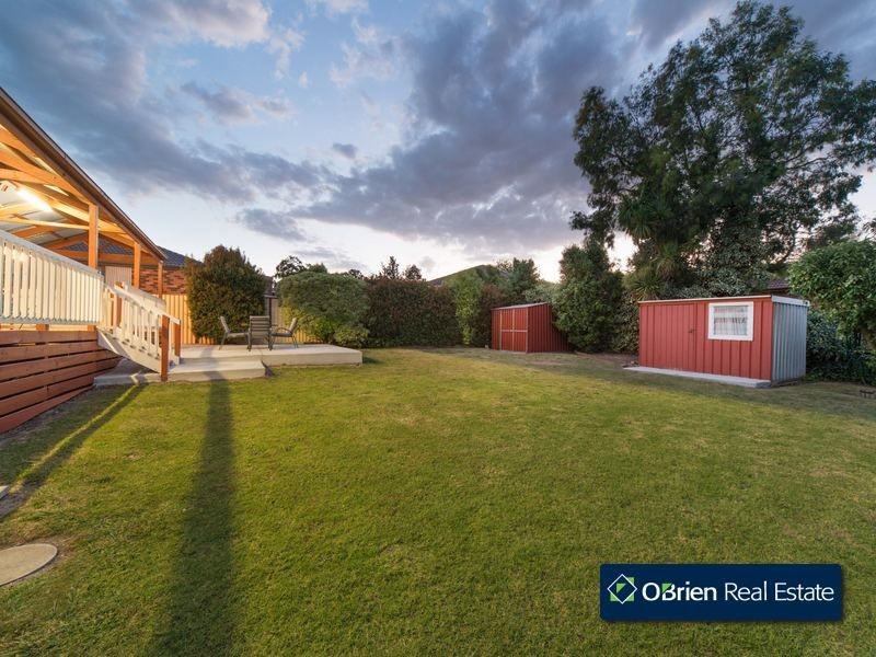 21 Grove End Road, Endeavour Hills VIC 3802