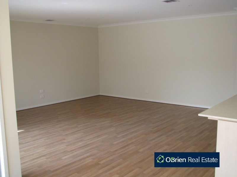 21 Kilburn Place, Pakenham VIC 3810