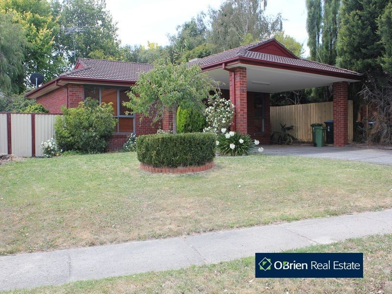 76 Mansfield Street, Berwick VIC 3806