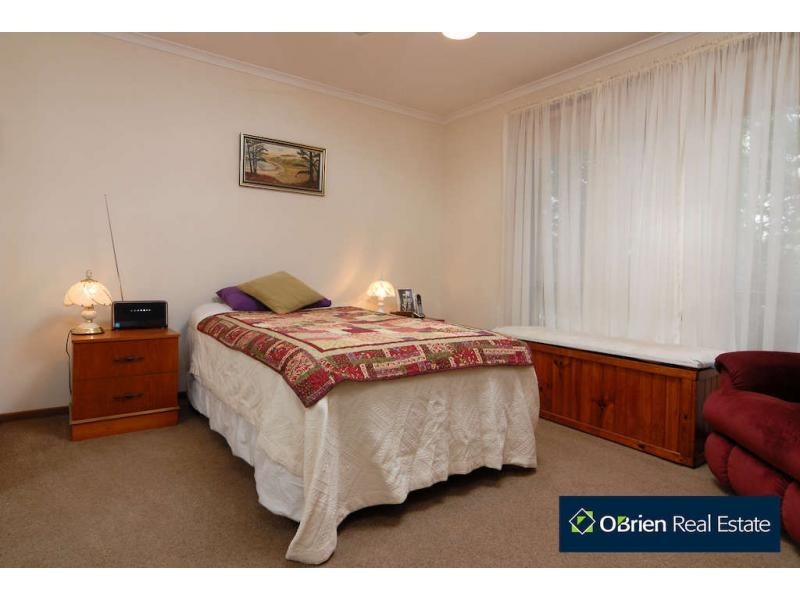 2/67 Clarendon Street, Cranbourne VIC 3977