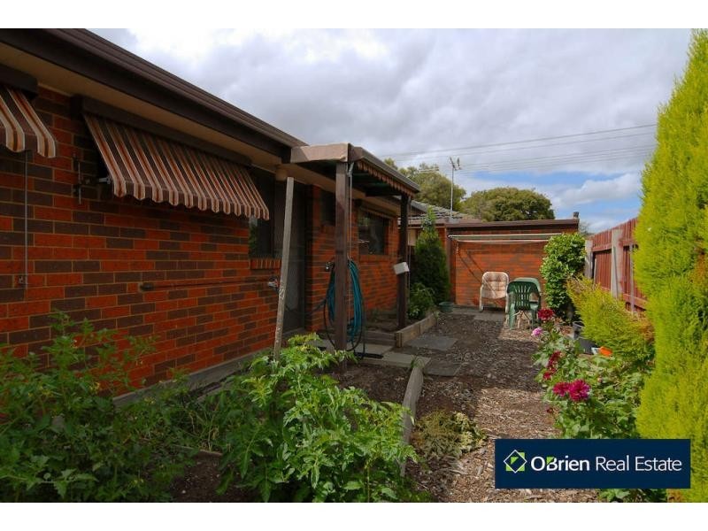 2/67 Clarendon Street, Cranbourne VIC 3977