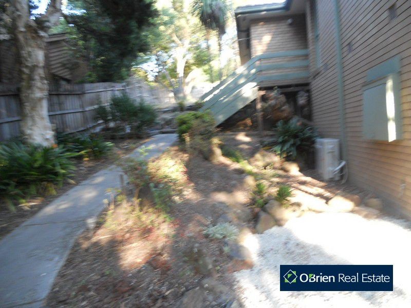 5 McNabb Street, Berwick VIC 3806