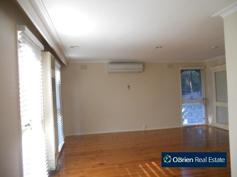 5 McNabb Street, Berwick VIC 3806