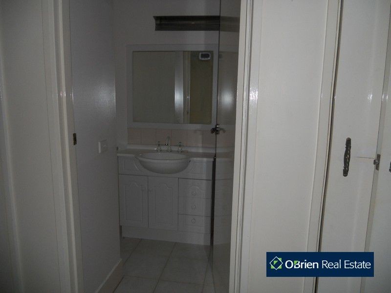 5 McNabb Street, Berwick VIC 3806