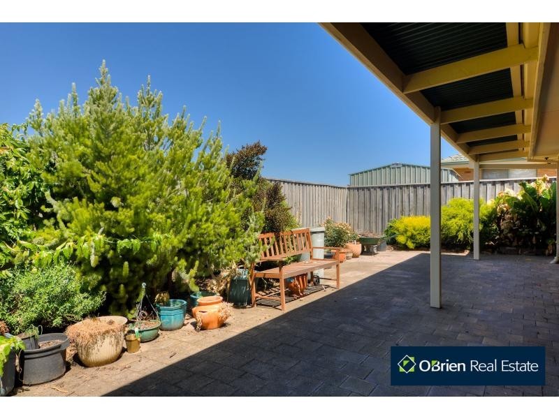 24 Berwick-Cranbourne Road, Cranbourne VIC 3977