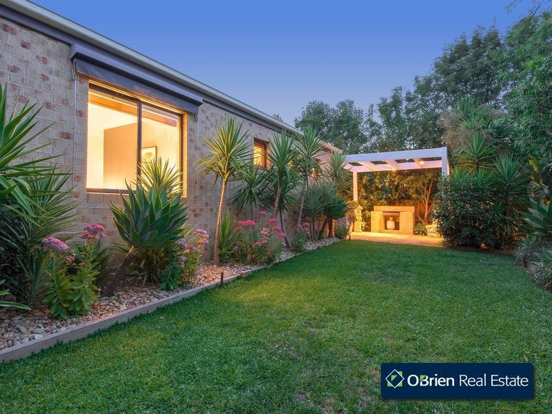 6 Hawkesbury Street, Berwick VIC 3806