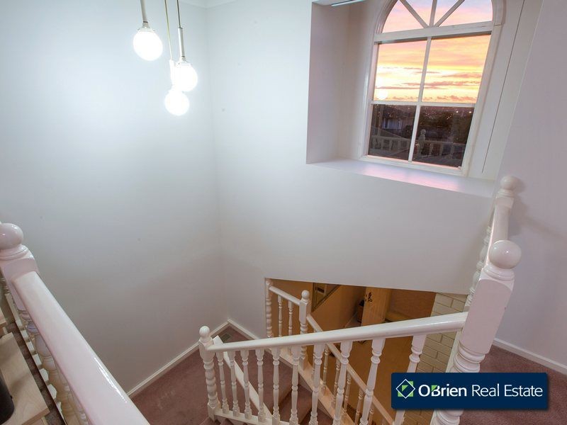 7 Jancol Court, Berwick VIC 3806