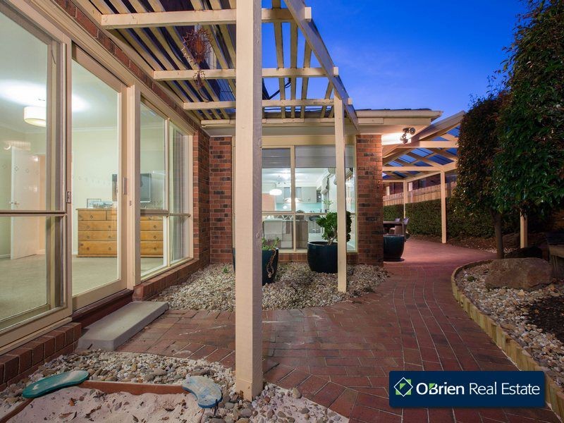 7 Jancol Court, Berwick VIC 3806