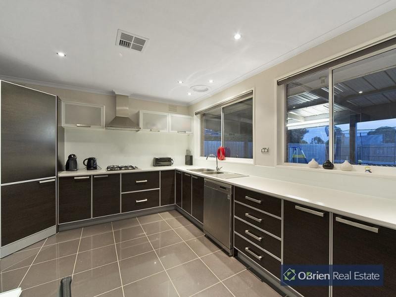 70 Albert Road, Hallam VIC 3803