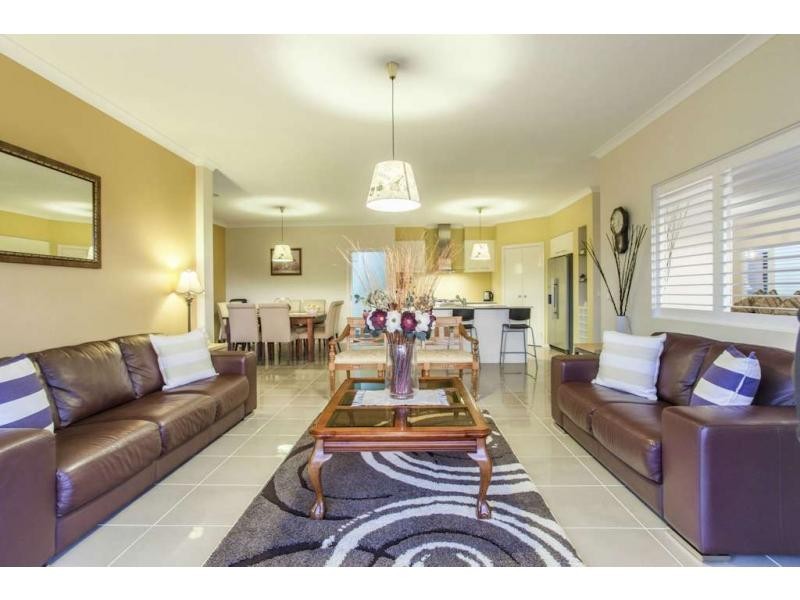 24 Cassowary Avenue, Pakenham VIC 3810