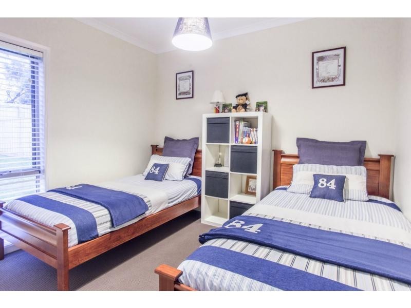 24 Cassowary Avenue, Pakenham VIC 3810