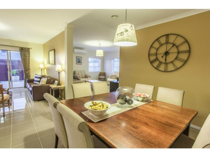 24 Cassowary Avenue, Pakenham VIC 3810