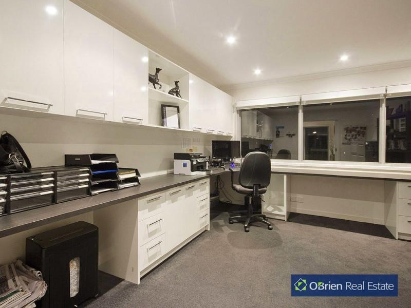 4-6 Meadow Road, Devon Meadows VIC 3977