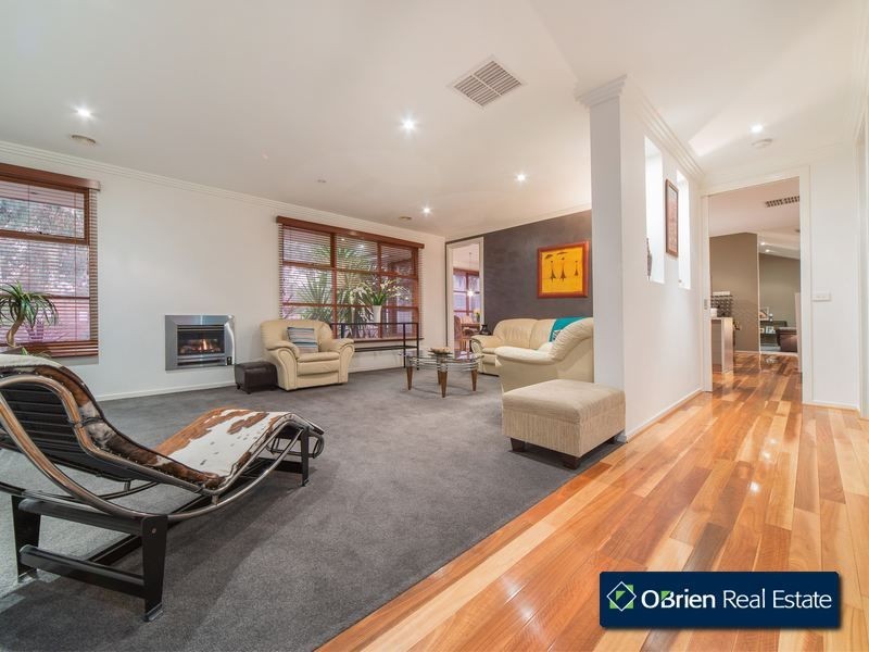 127 Moondarra Drive, Berwick VIC 3806