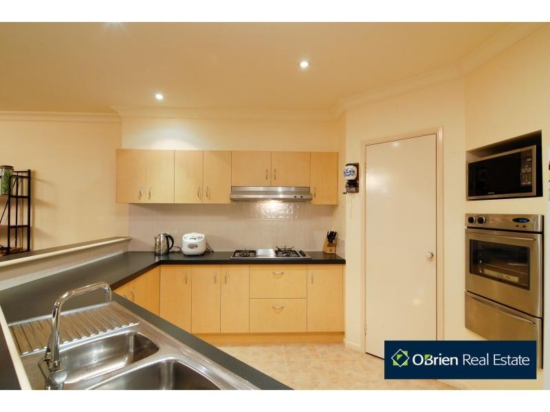 4 Donn Close, Frankston South VIC 3199