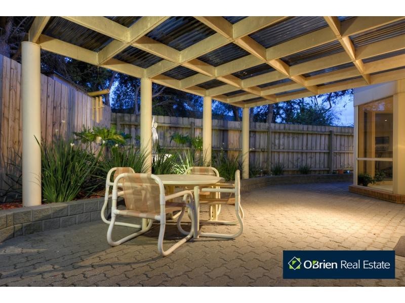 4 Donn Close, Frankston South VIC 3199