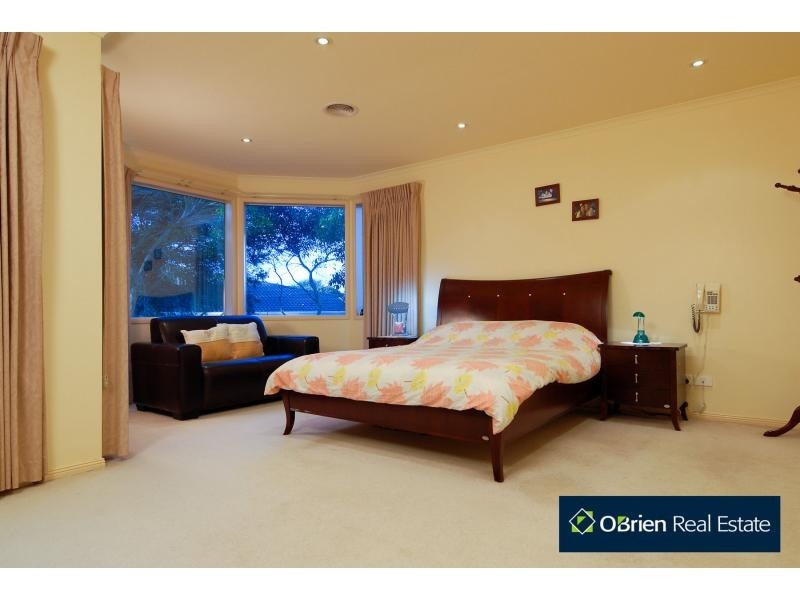4 Donn Close, Frankston South VIC 3199