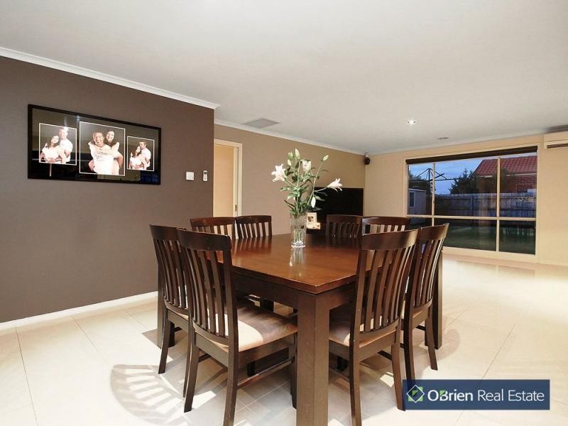 47 Chisholm Crescent, Narre Warren South VIC 3805