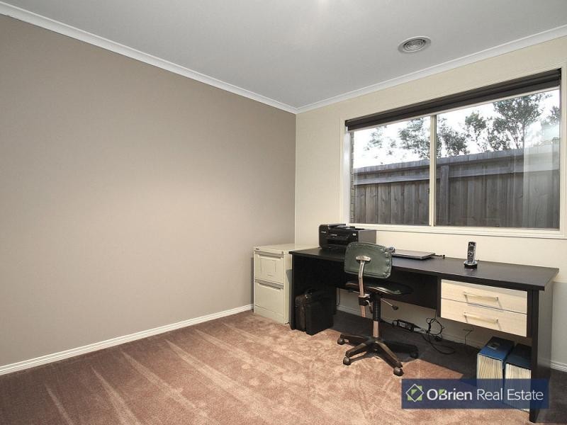 47 Chisholm Crescent, Narre Warren South VIC 3805